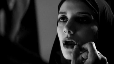 Phim Cô Gái Về Nhà Một Mình Ban Đêm - A Girl Walks Home Alone at Night